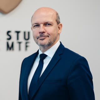 Portrét — prof. Ing. Miloš Čambál, CSc.